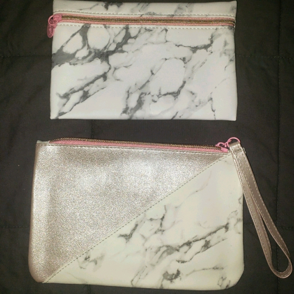 ✨FREE with purchase✨Set of 2 Ipsy makeup bags